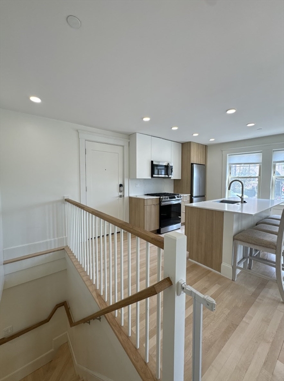 26 Bradlee Rd # 100 Property Photo 4