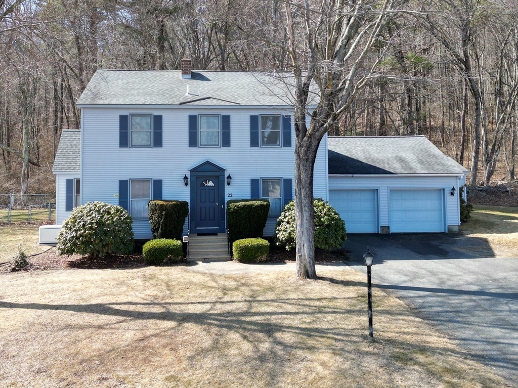 22 Berkshire Cir Property Photo