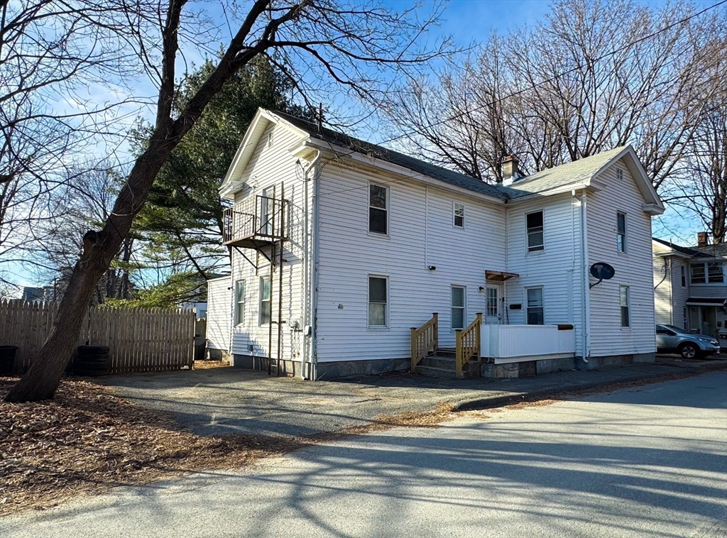 21 Pleasant St Property Photo