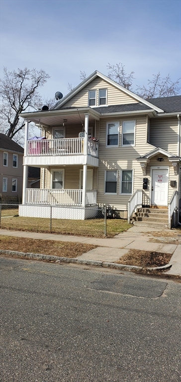 122 Middlesex St Property Photo