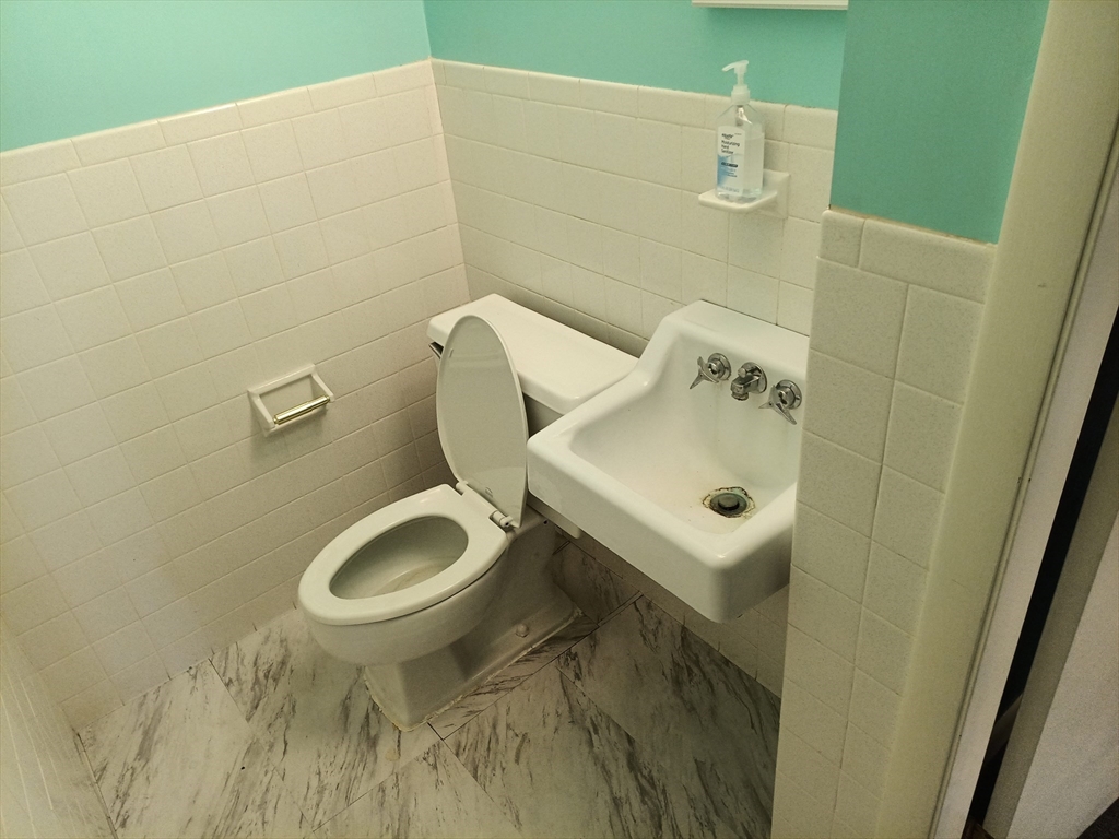 48 Main Street # G8 Property Photo 11