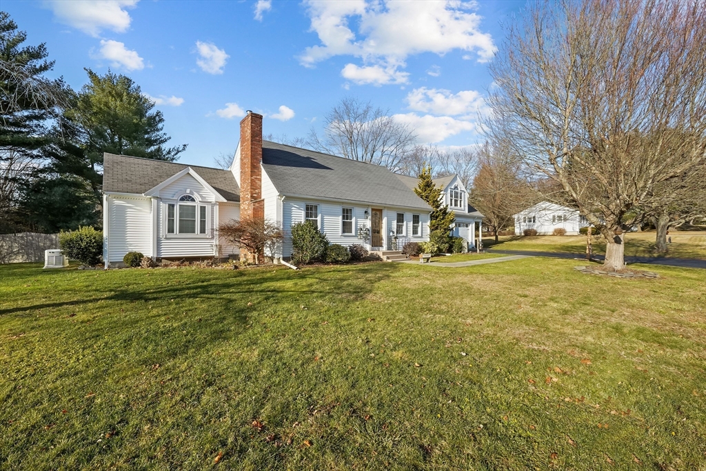 22 Summer Dr Property Photo