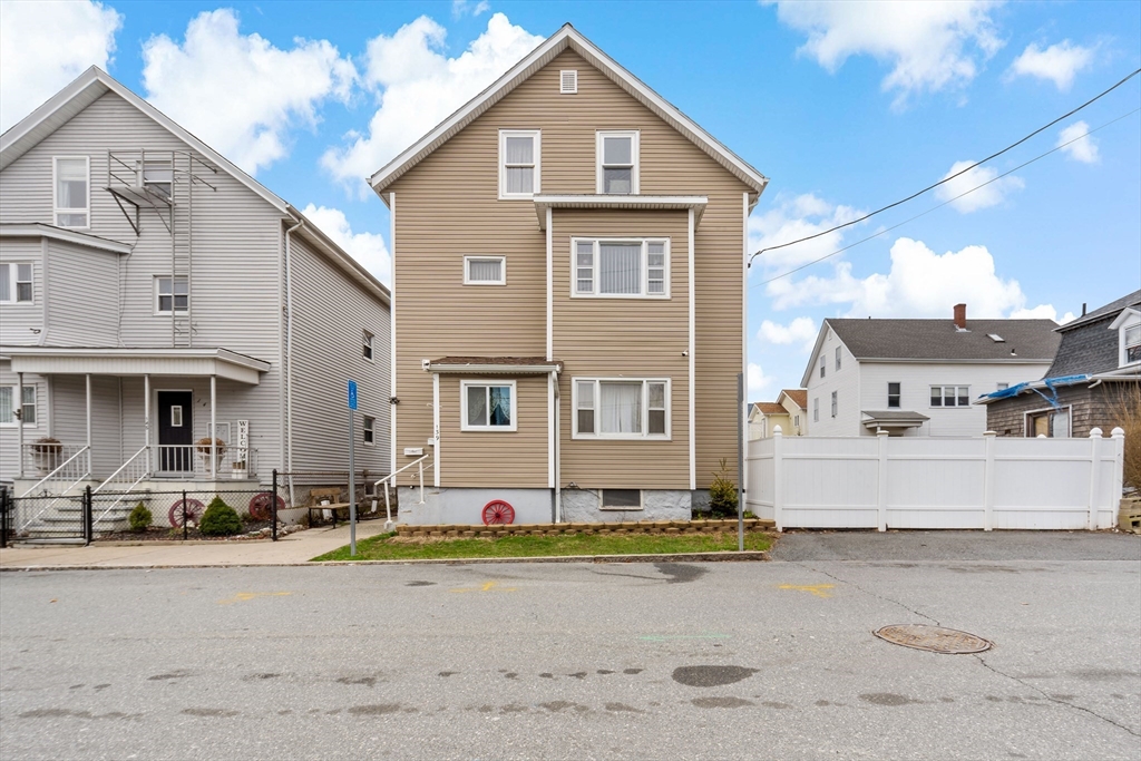 139 Williston St Property Photo