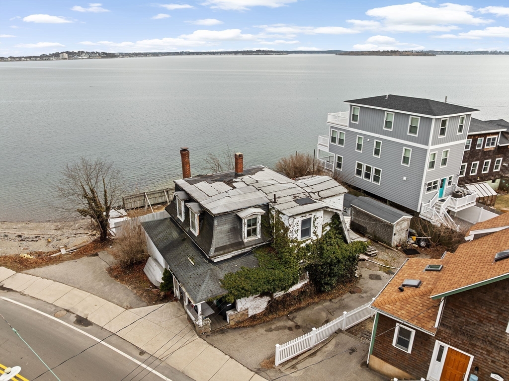 105 Spring St Property Photo