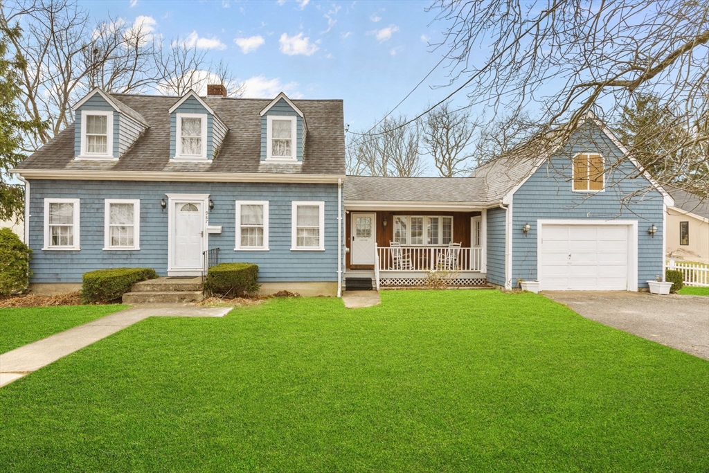 Fall River Real Estate Listings Main Image