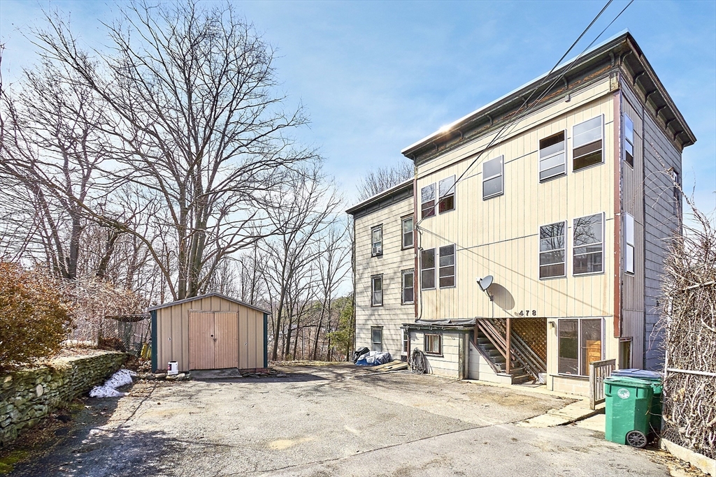 478 Kimball St Property Photo