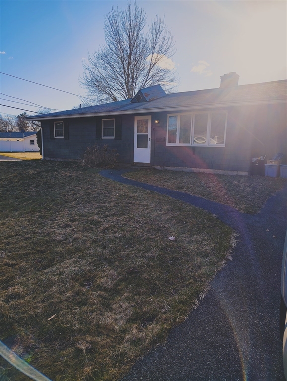 88 Roseen Road Property Photo