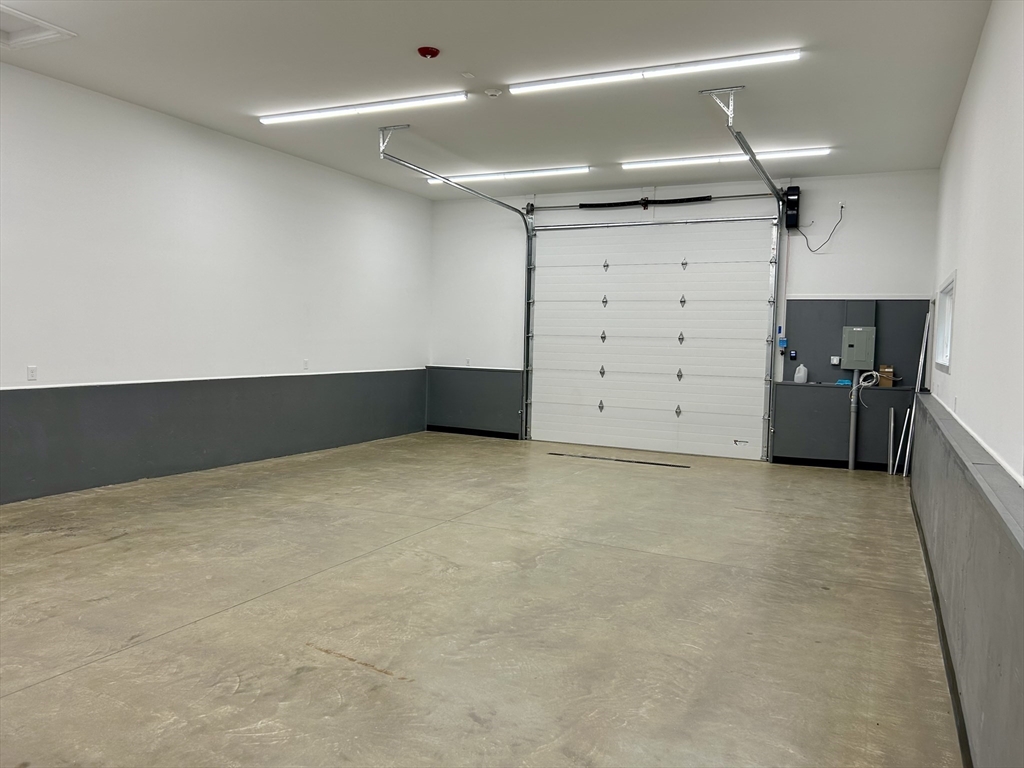 15 Oneil St # B4 Property Photo 7