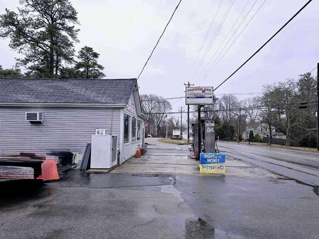 249 Tremont St Property Photo 5