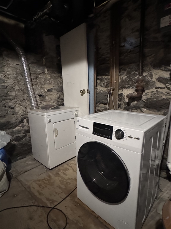 47 1/2 Jamacia # 2 Property Photo 12