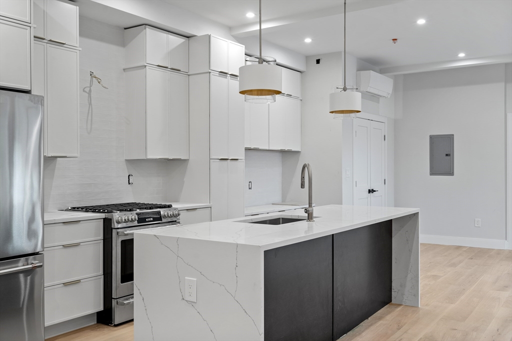 747 Cambridge St # 2 Property Photo