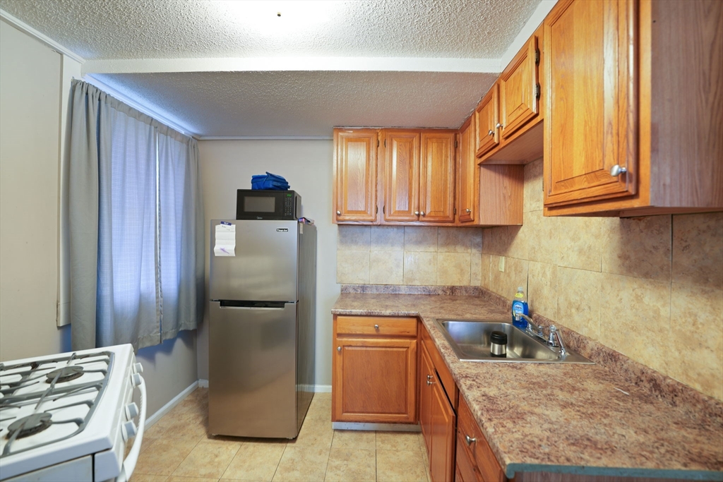110-114 County St Property Photo 15