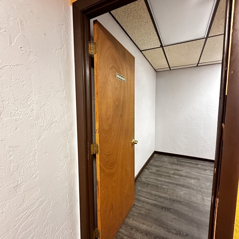 1025 Main St Property Photo 4