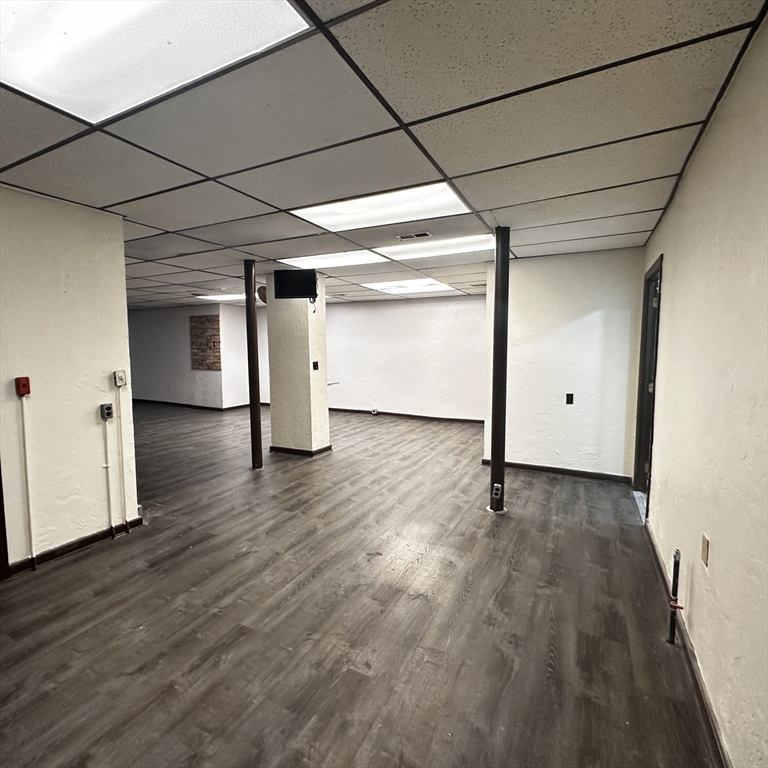 1025 Main St Property Photo 16