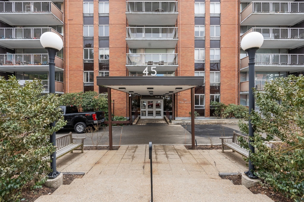 45 Longwood Ave # 406 Property Photo
