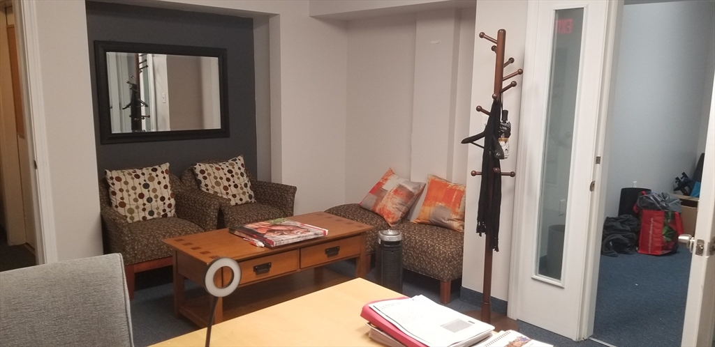 1798a Massachusetts # 7 Property Photo 6