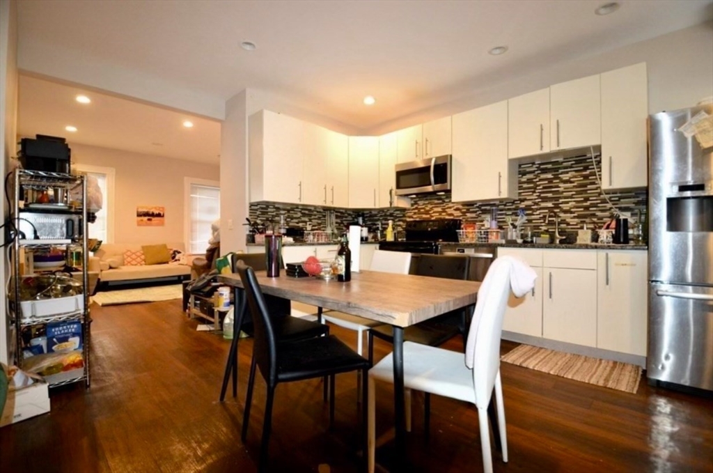 17 Mackin St # 17 Property Photo