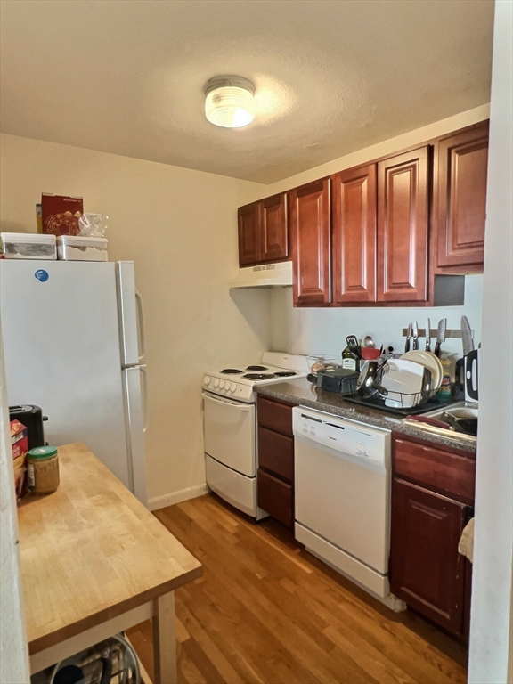 1027 Commonwealth Ave # 19 Property Photo