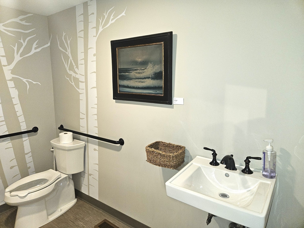189 Main # 101 Property Photo 13