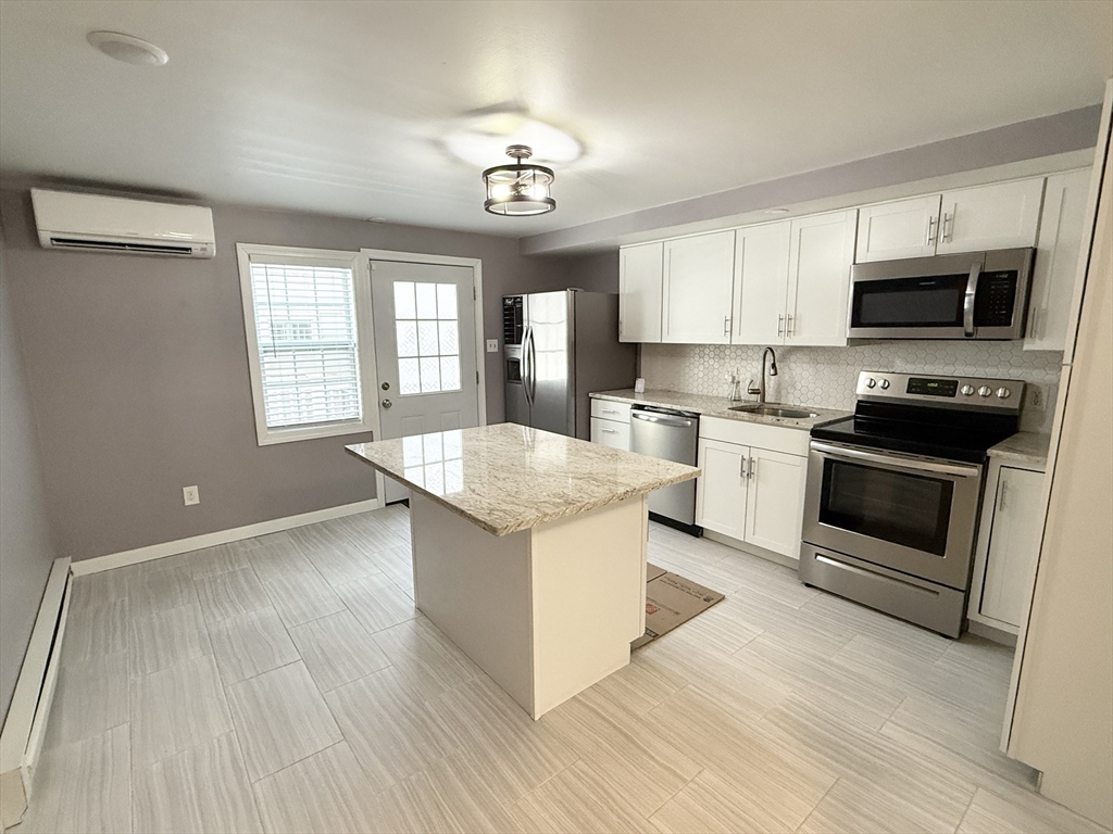 850 Dorchester Ave Property Photo