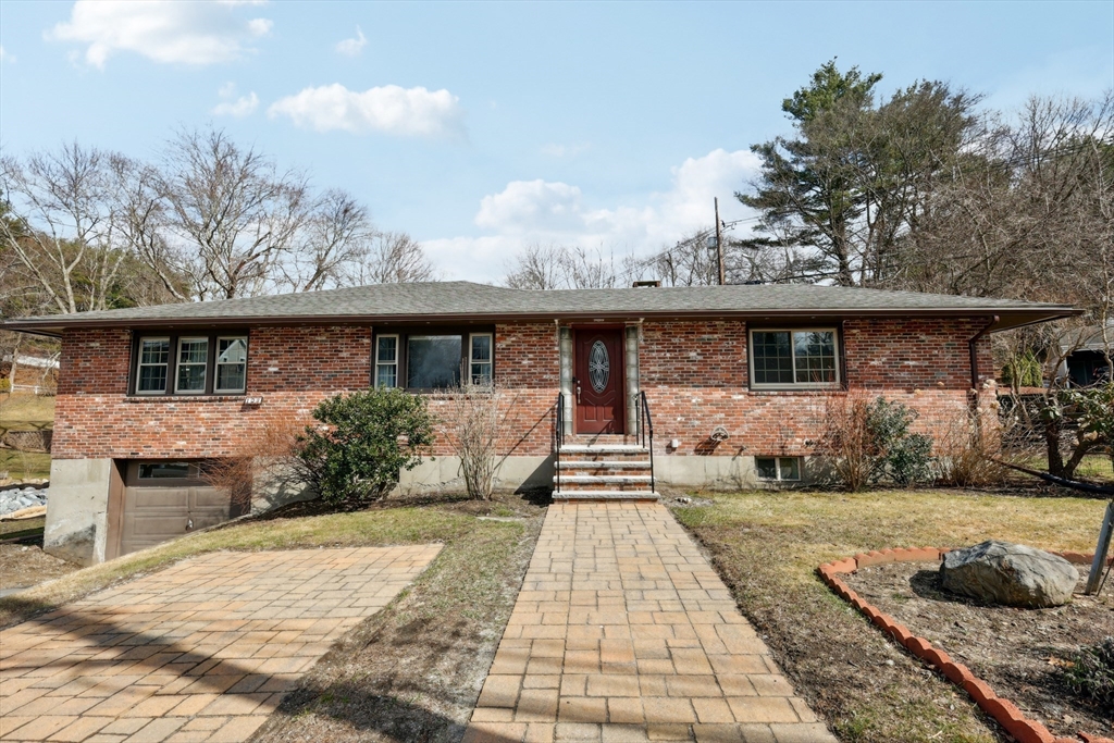 108 Park St Property Photo