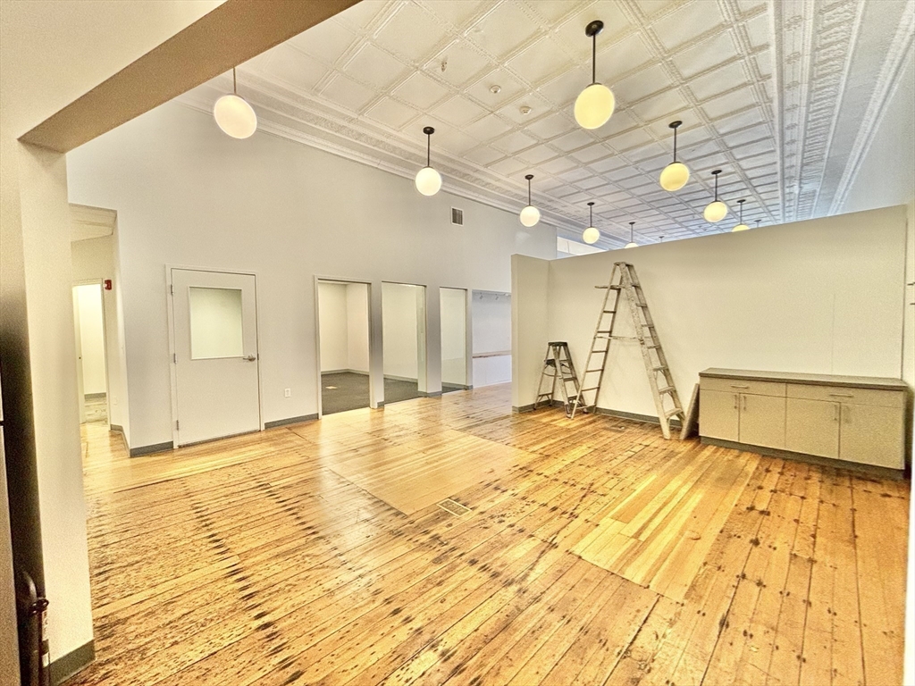 31 Union Sq Property Photo 8