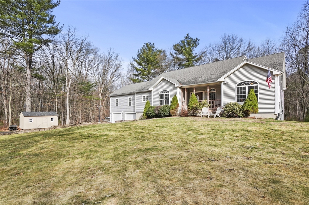 36 Sullivan Boulevard Property Photo