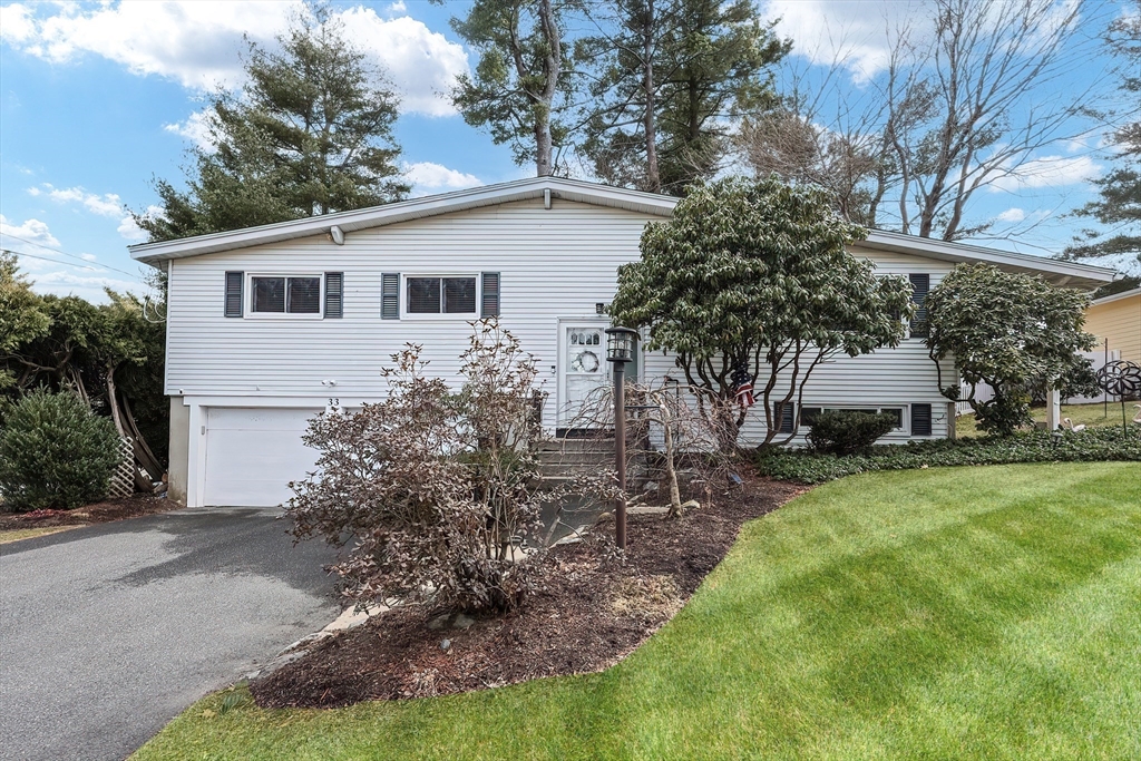 33 Debra Lane Property Photo