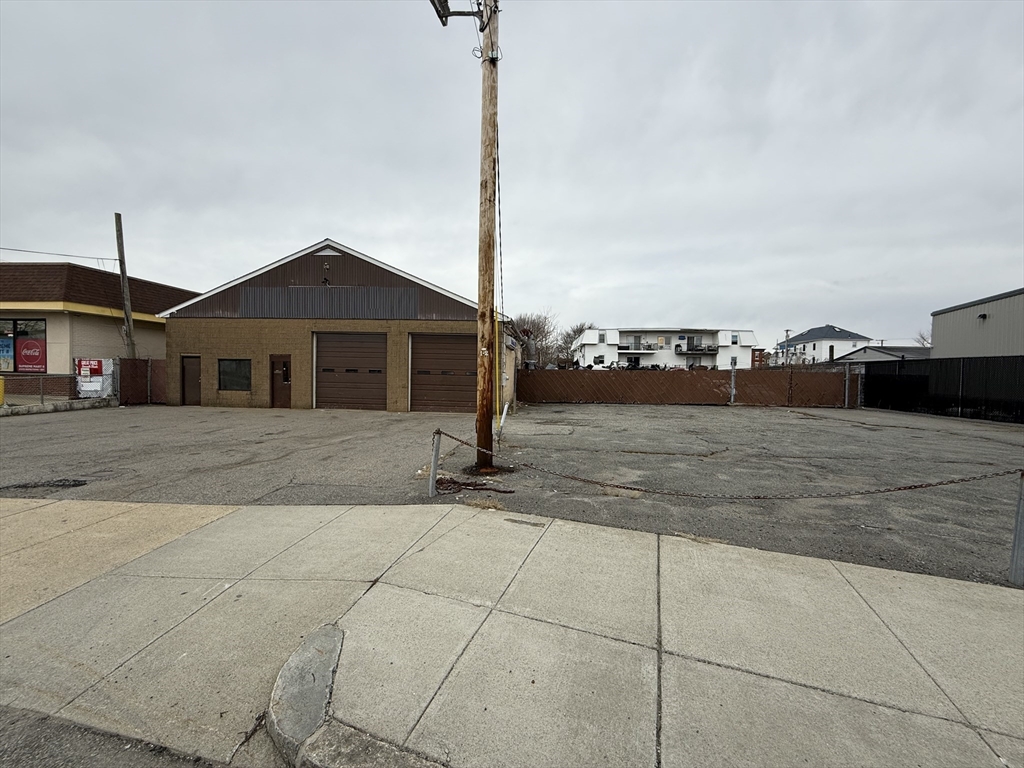 5 Laurel St Property Photo 1