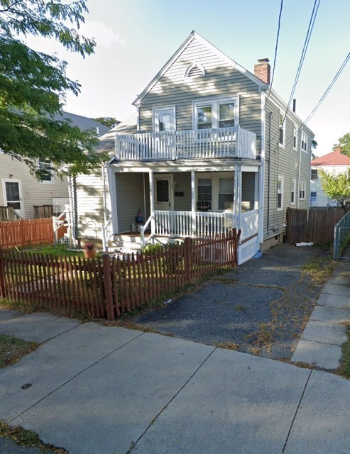 38-40 Lawn Ave Property Photo