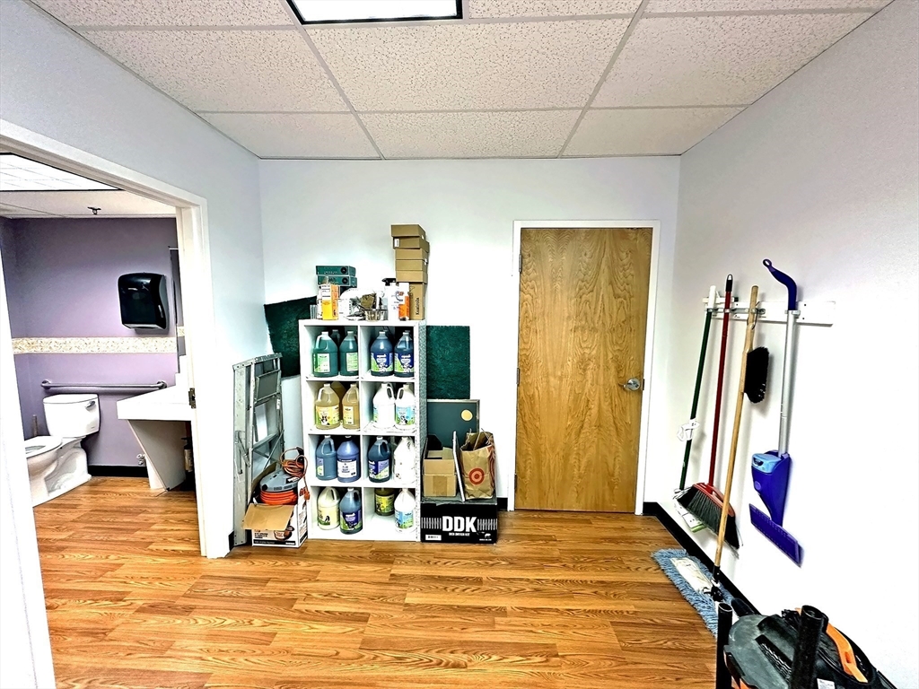 583 Chickering Rd # 6 Property Photo 18