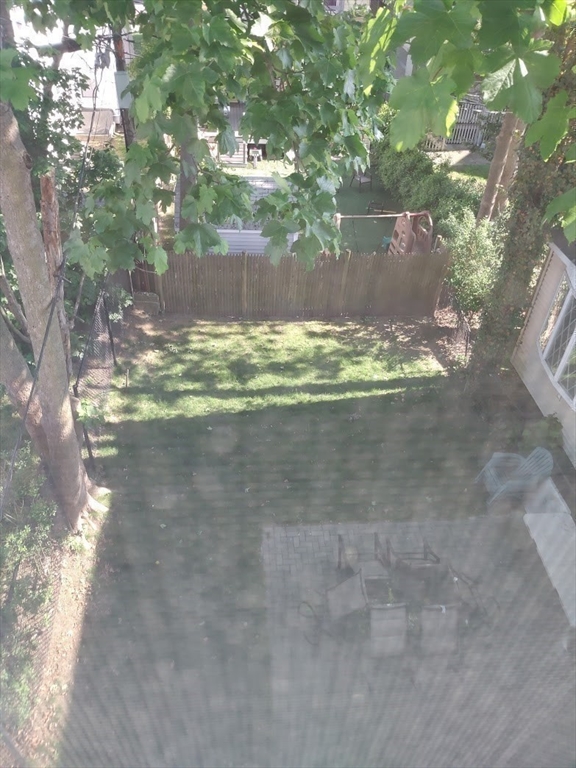 933 E Broadway Property Photo 24