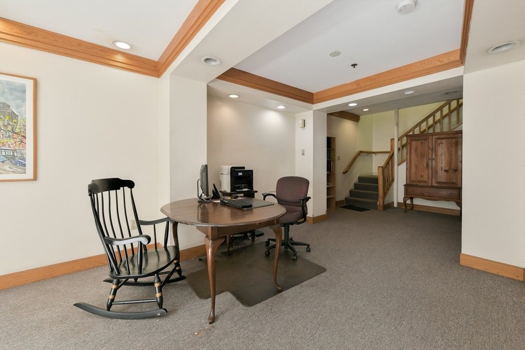 19 Beacon Street # 6 Property Photo 8