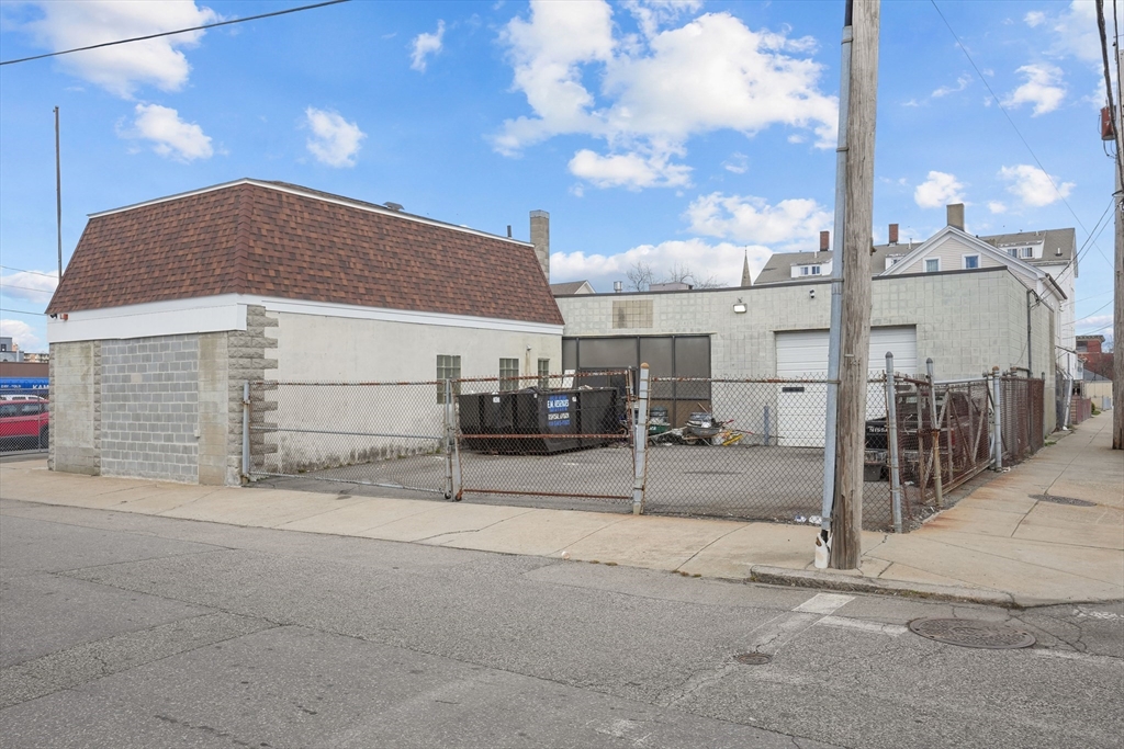 138 Morgan St Property Photo 2