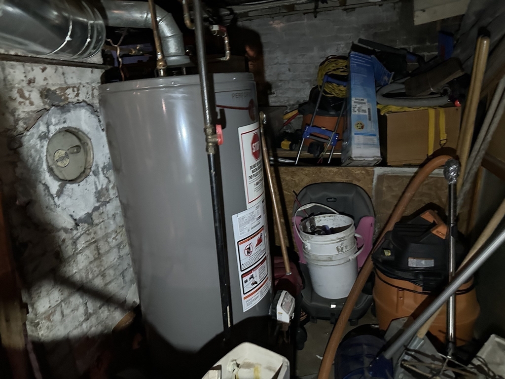 9 Carter St Property Photo 8