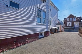 9 Carter St Property Photo 13