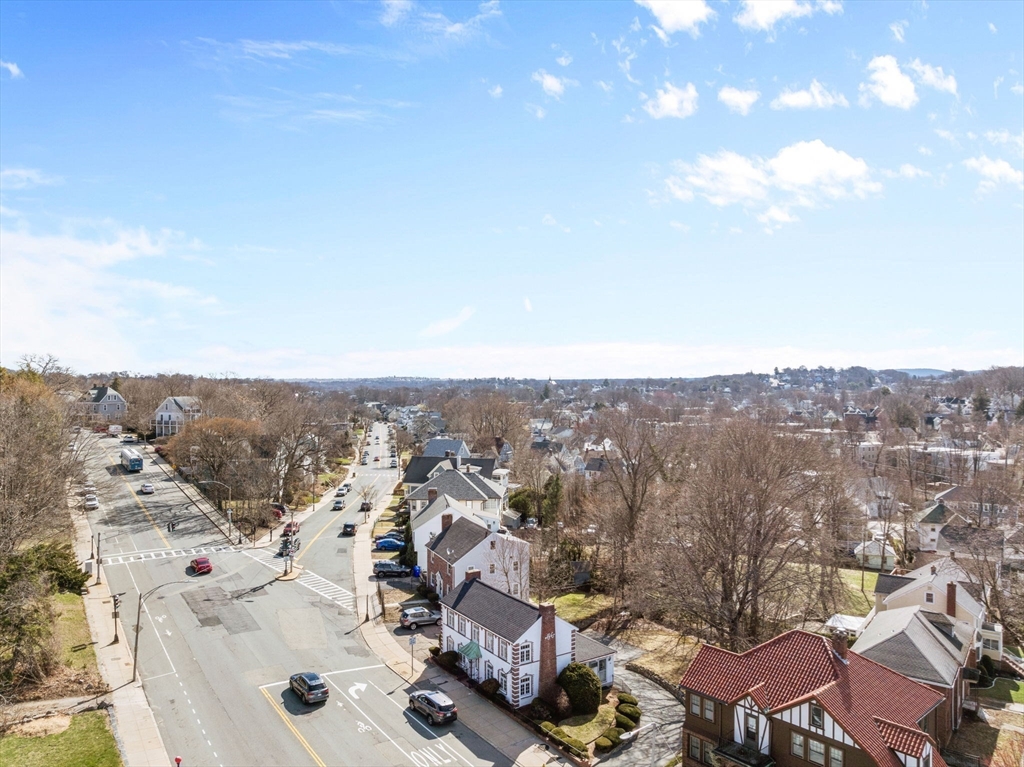 1646 Centre Street Property Photo 10