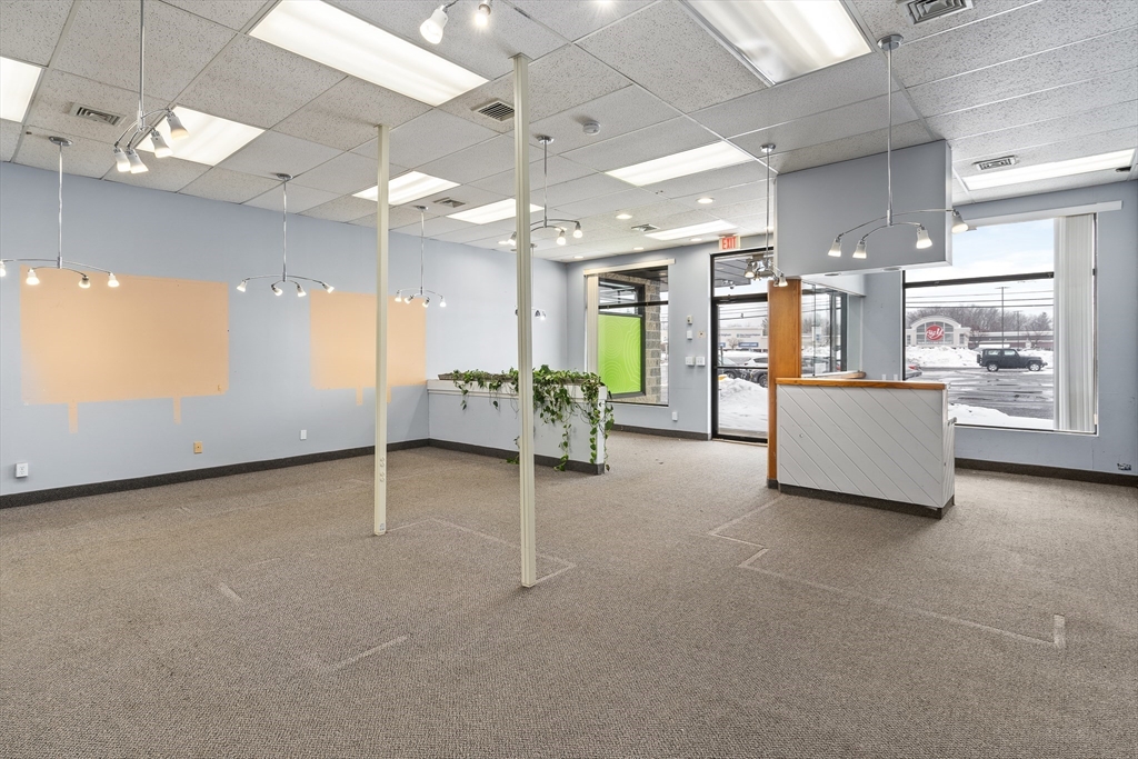 15 College Hwy # H3 Property Photo 11