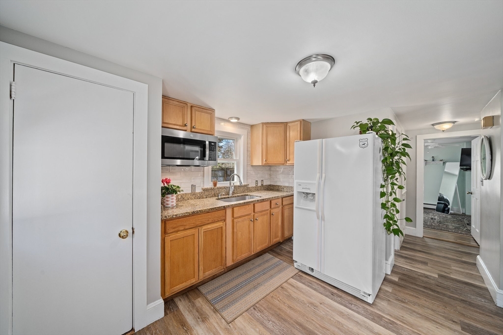 445 Plain Street Property Photo 4