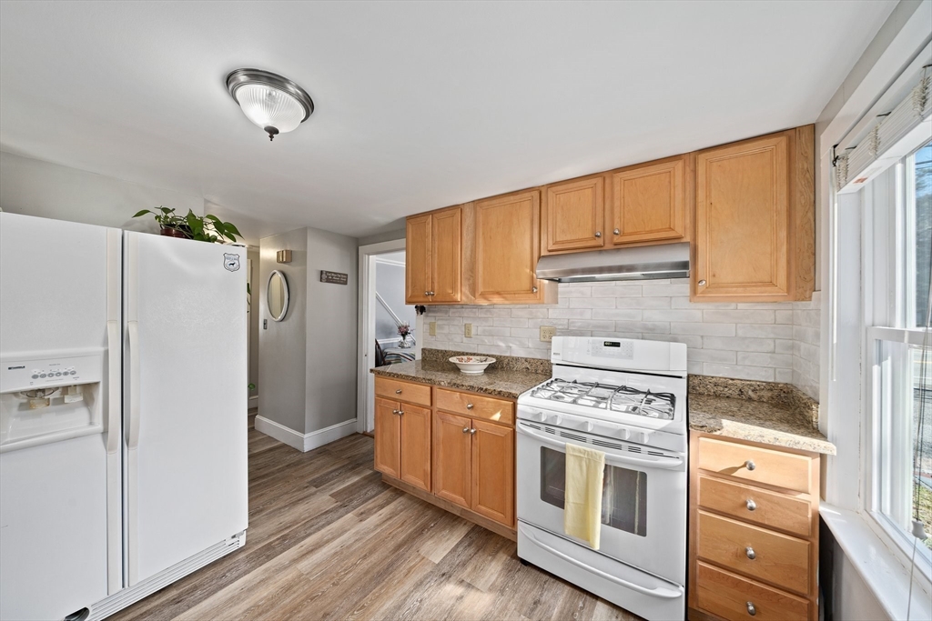 445 Plain Street Property Photo 5