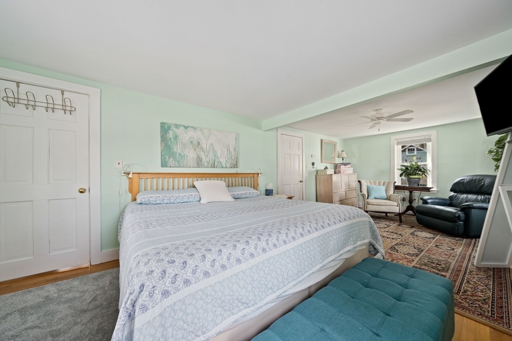 445 Plain Street Property Photo 13