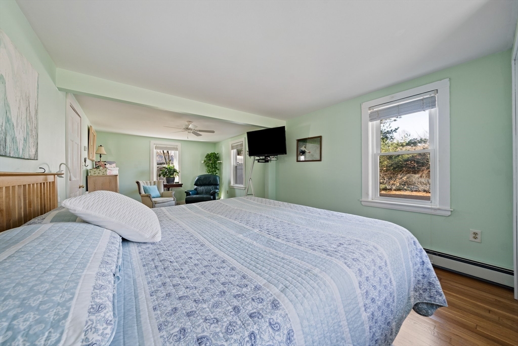 445 Plain Street Property Photo 14