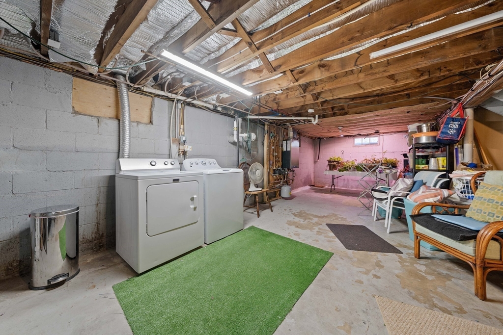 445 Plain Street Property Photo 23
