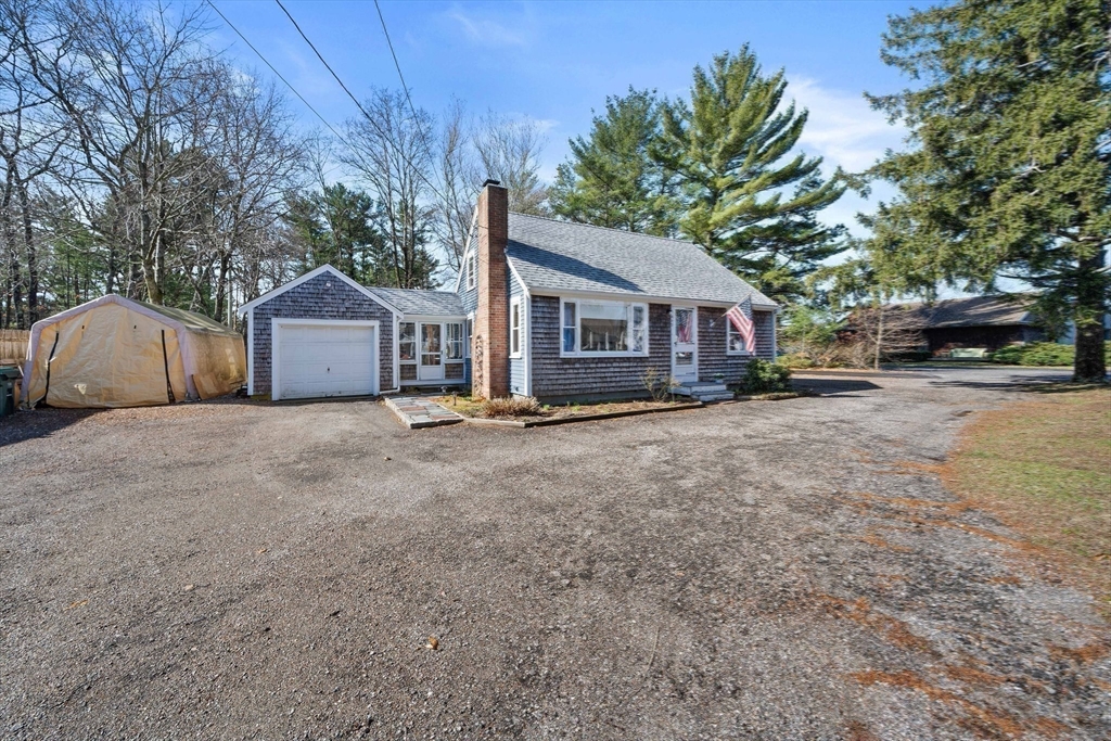 445 Plain Street Property Photo 31