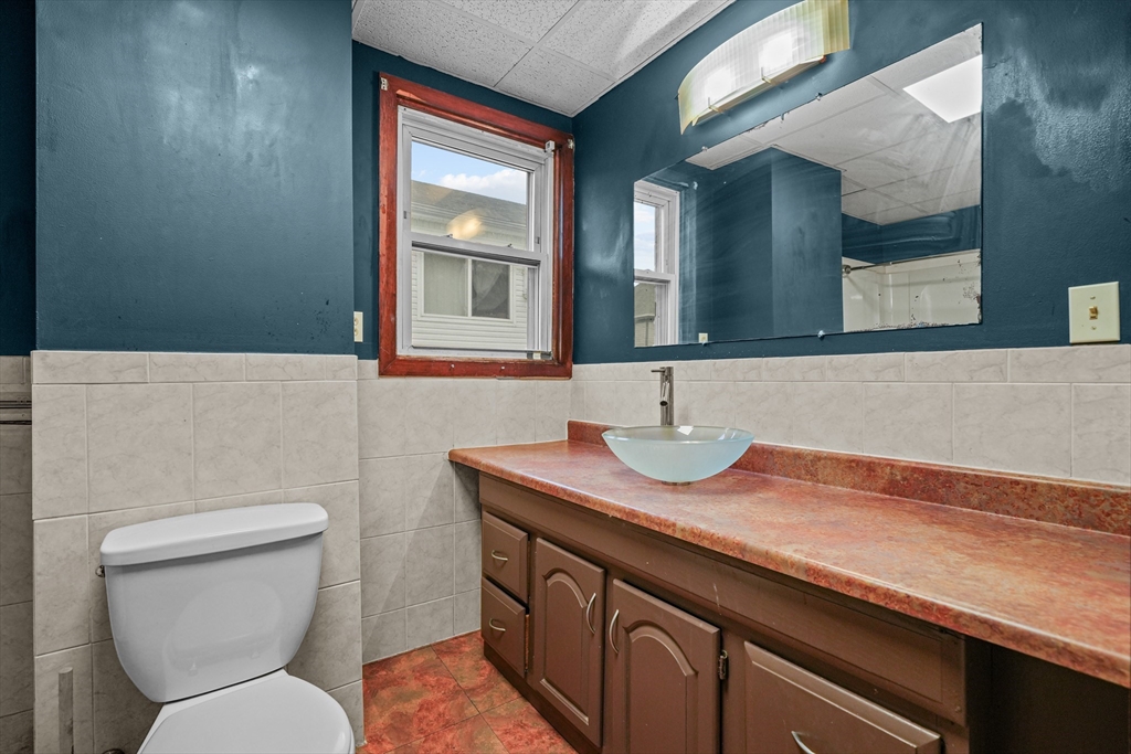337 Columbia St Property Photo 39