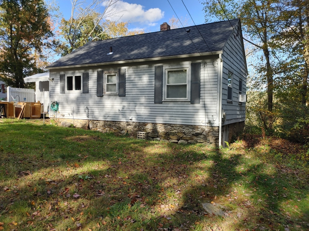 768 Ashland Rd Property Photo 3