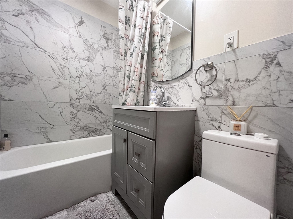 313 Tappan St # 2 Property Photo 9