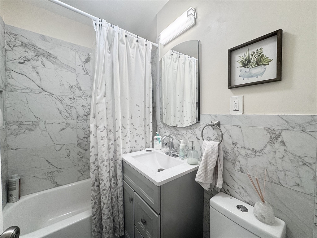 313 Tappan St # 2 Property Photo 13