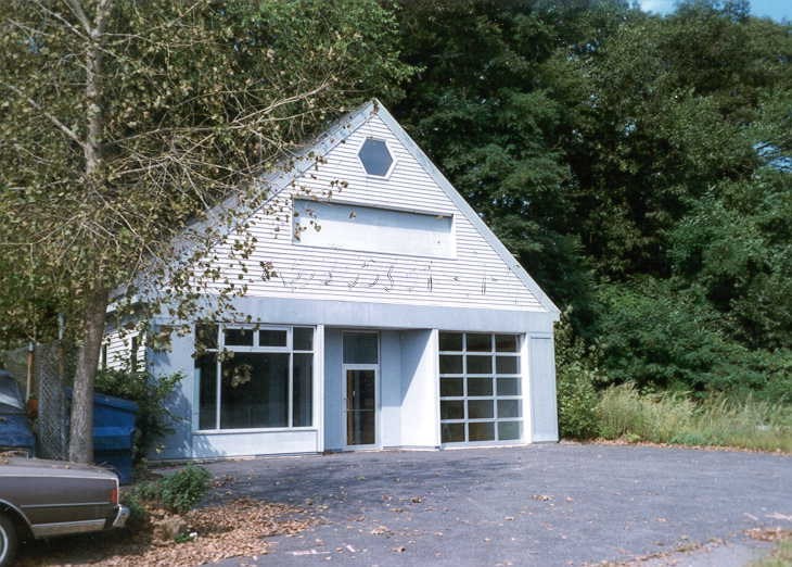 2 Edgemoor Property Photo 2