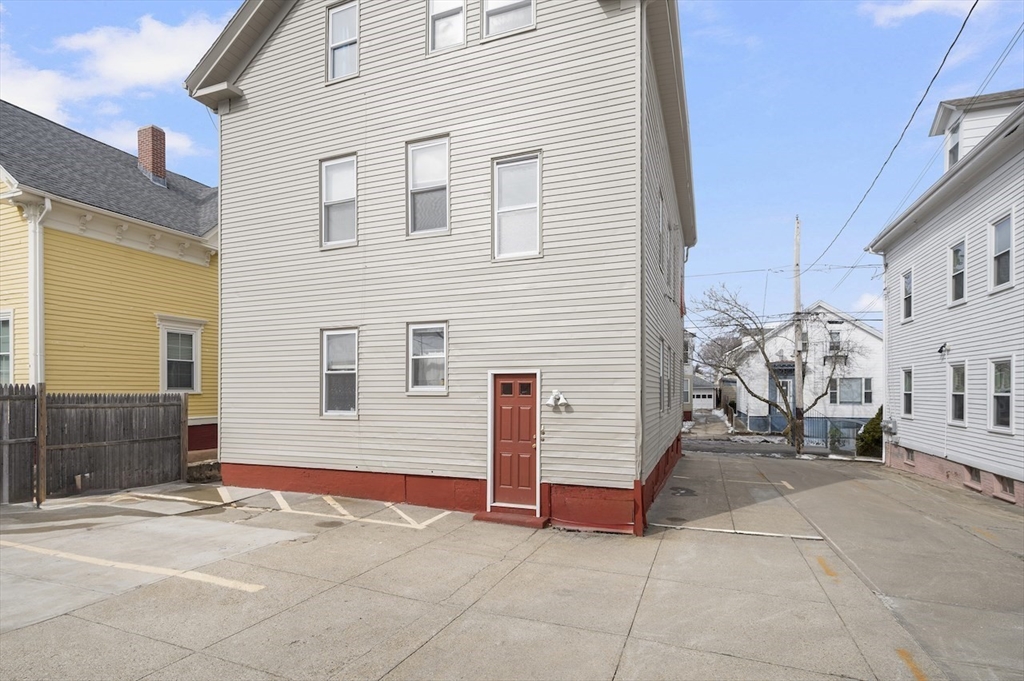 98-102 Penn Street Property Photo 9